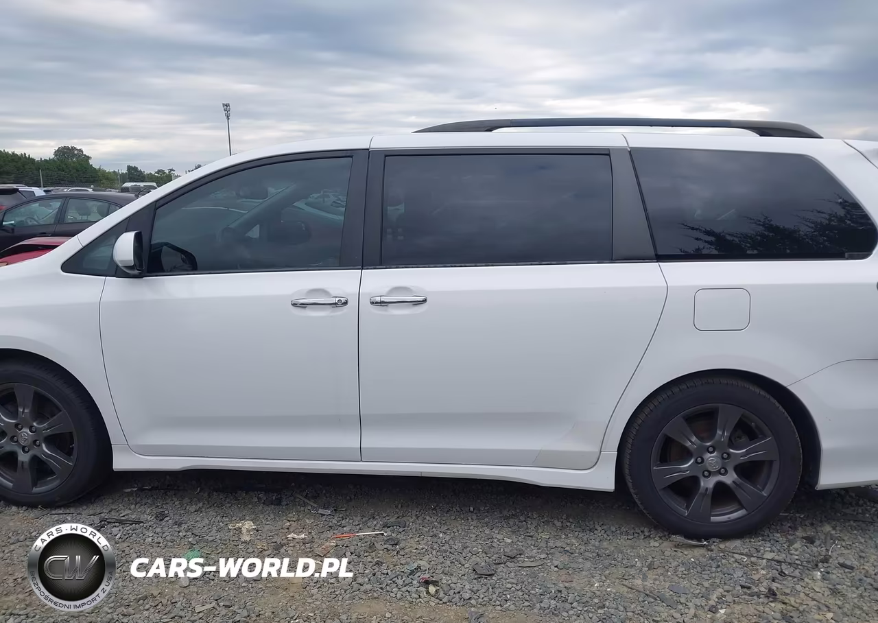 2017 Toyota Sienna Se 8 Passenger VIN:5TDXZ3DC5HS806855 - 15