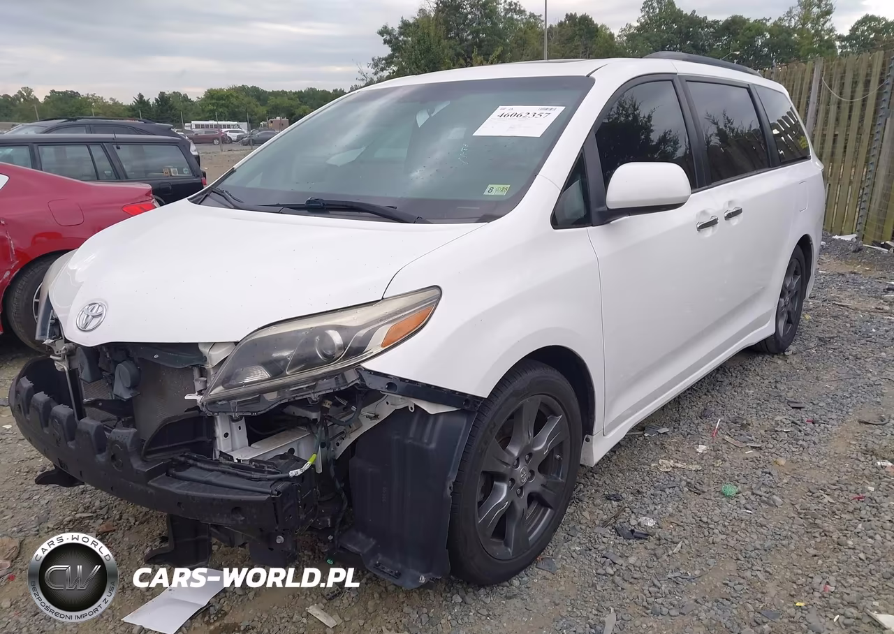 2017 Toyota Sienna Se 8 Passenger VIN:5TDXZ3DC5HS806855 - 2