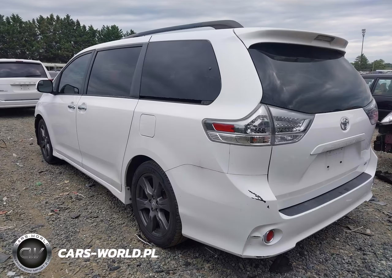 2017 Toyota Sienna Se 8 Passenger VIN:5TDXZ3DC5HS806855 - 3