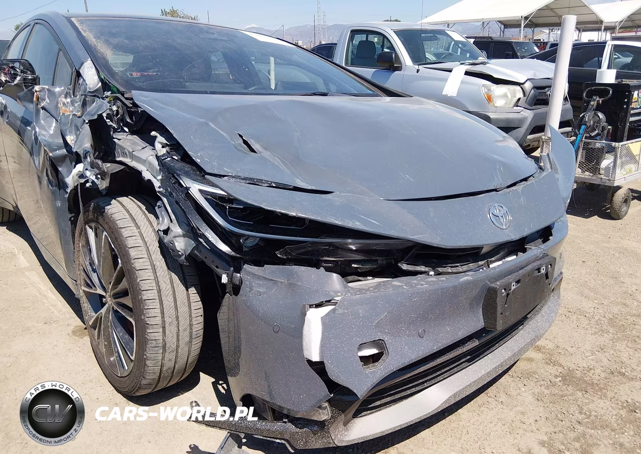 2024 Toyota Prius Xle VIN:JTDACAAU2R3026890 - 17