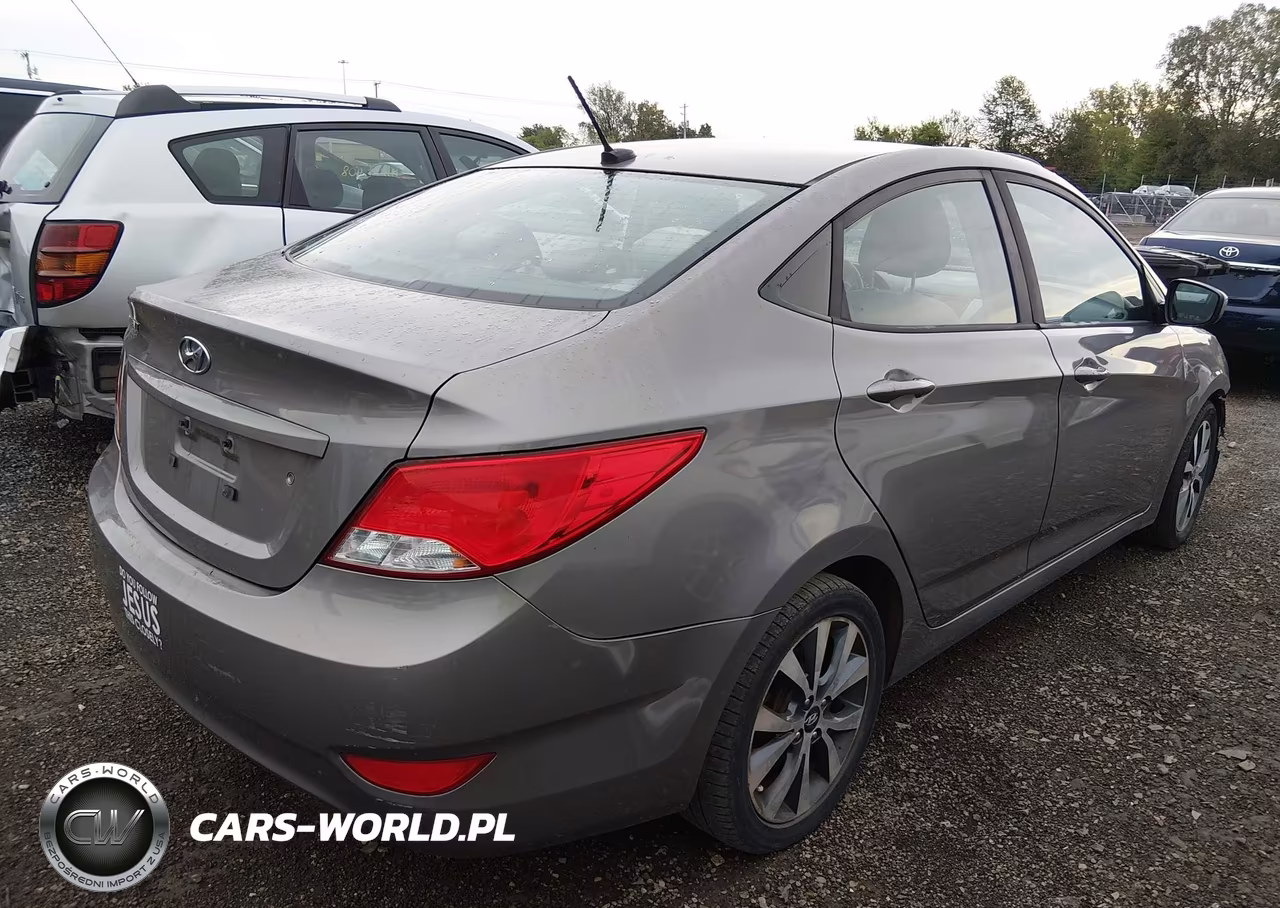 2017 Hyundai Accent Value Edition VIN:KMHCT4AE4HU371300 - 4