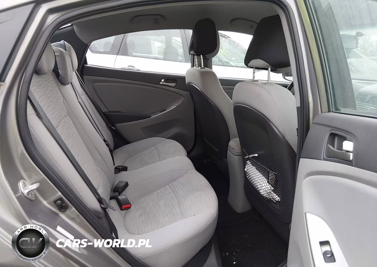 2017 Hyundai Accent Value Edition VIN:KMHCT4AE4HU371300 - 8