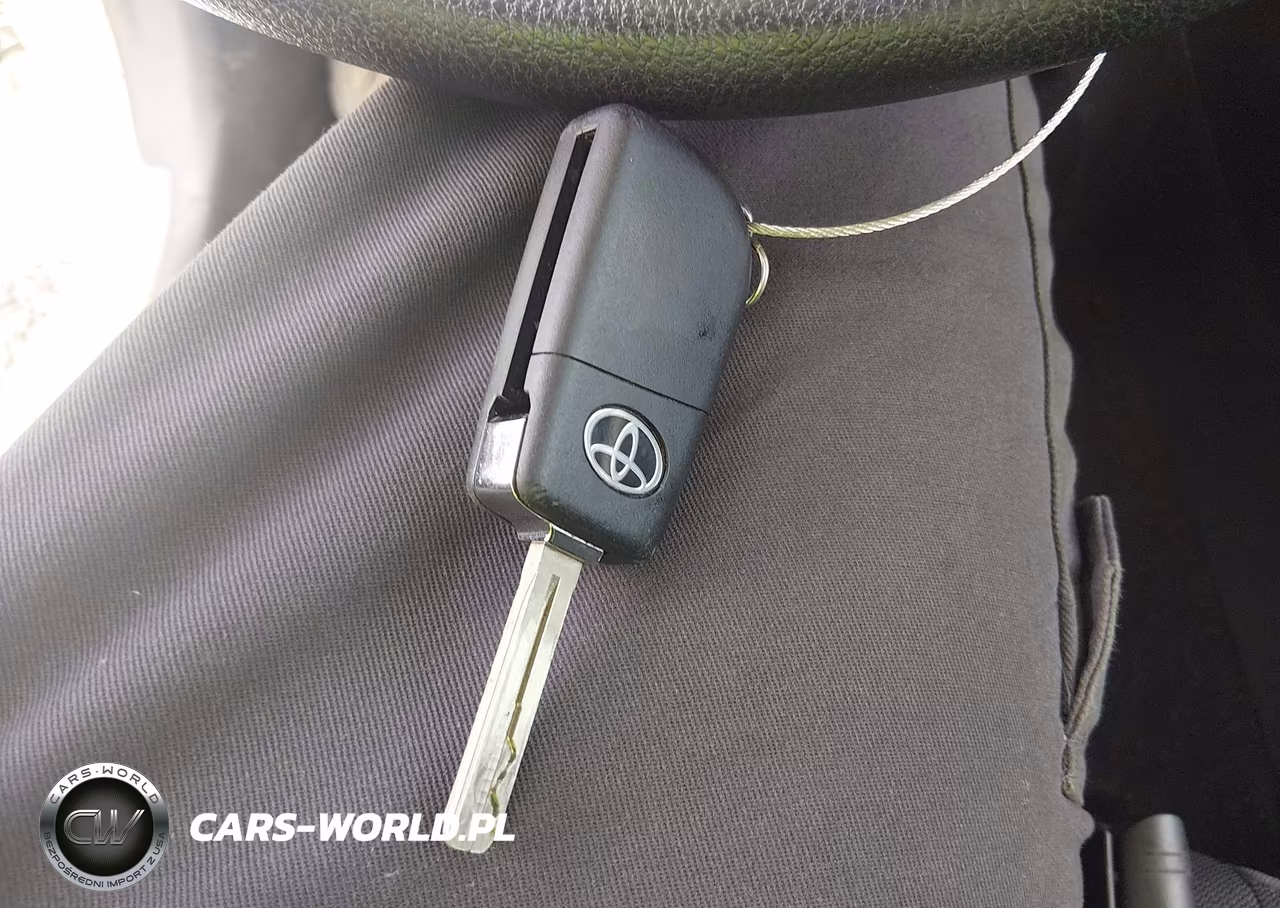 2024 Toyota Corolla Le VIN:5YFB4MDE4RP107890 - 11