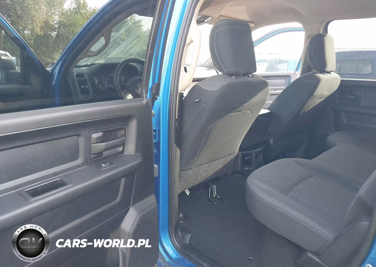 2020 Ram 2500 Tradesman 4X4 6'4 Box VIN:3C6TR5CJ1LG147424 - 8