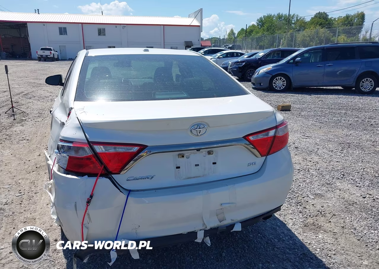 2017 Toyota Camry Se VIN:4T1BF1FK1HU359654 - 16