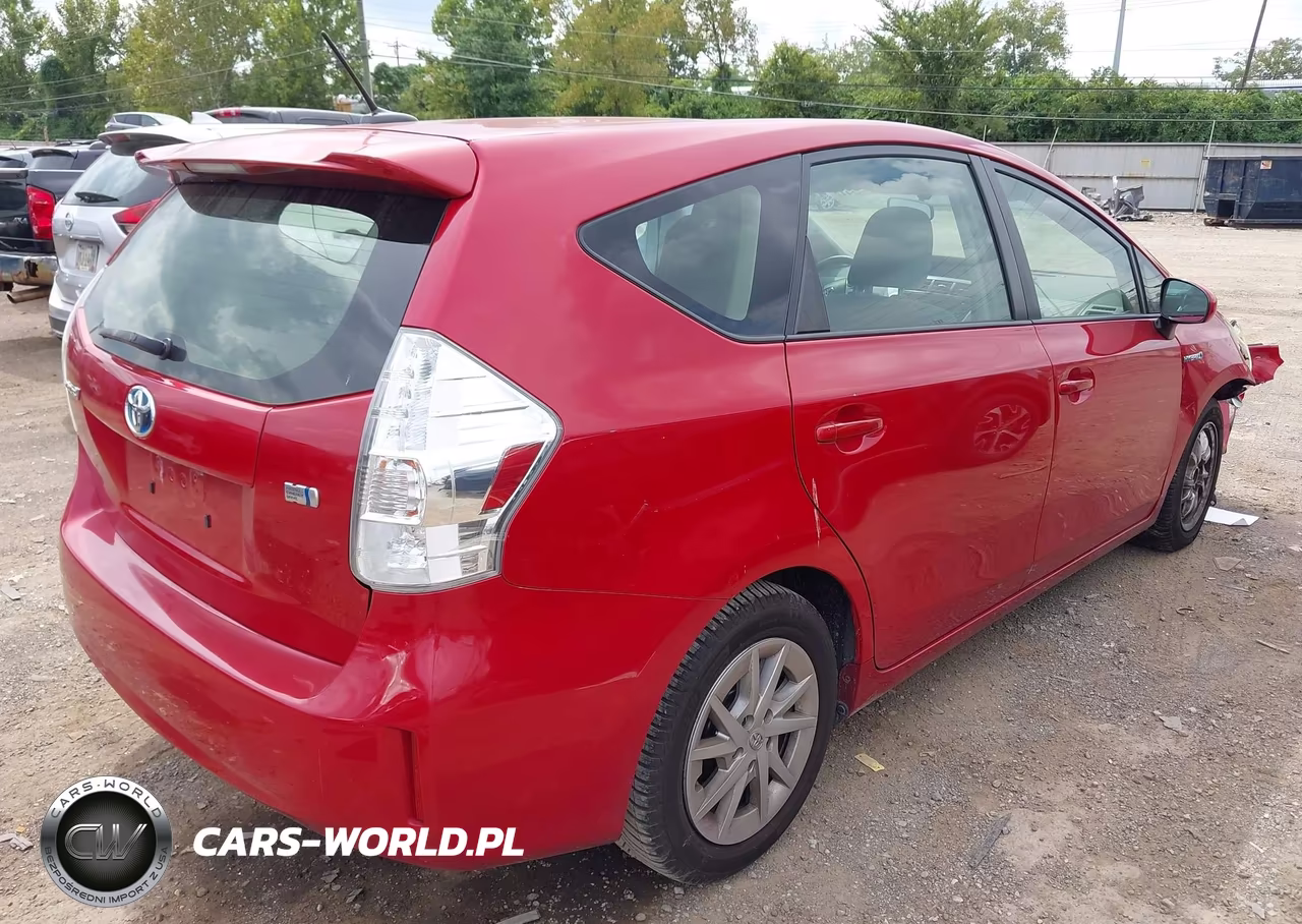 2013 Toyota Prius V Three VIN:JTDZN3EUXD3255412 - 4