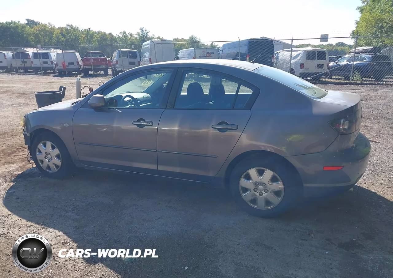 2007 Mazda Mazda3 I Sport VIN:JM1BK12FX71649030 - 14
