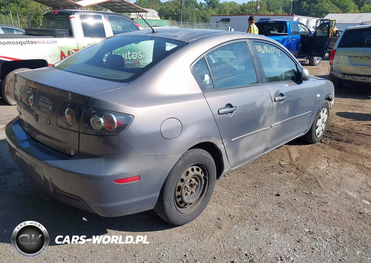 2007 Mazda Mazda3 I Sport VIN:JM1BK12FX71649030 - 4