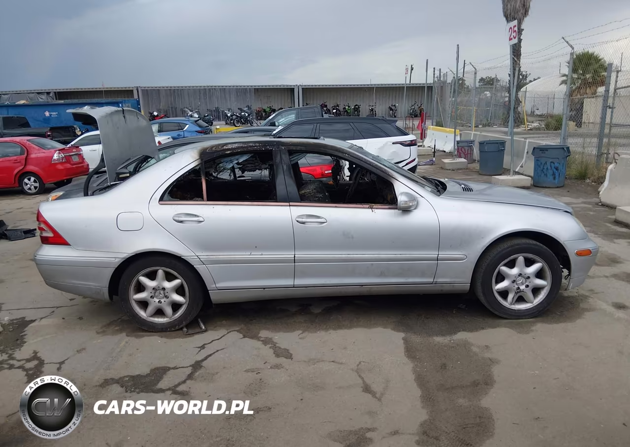 2003 Mercedes-Benz C 240 VIN:WDBRF61J23F393838 - 12