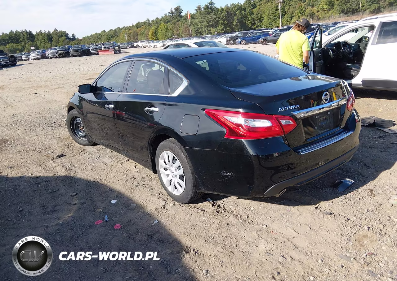 2017 Nissan Altima 2.5 S VIN:1N4AL3AP2HN362201 - 3