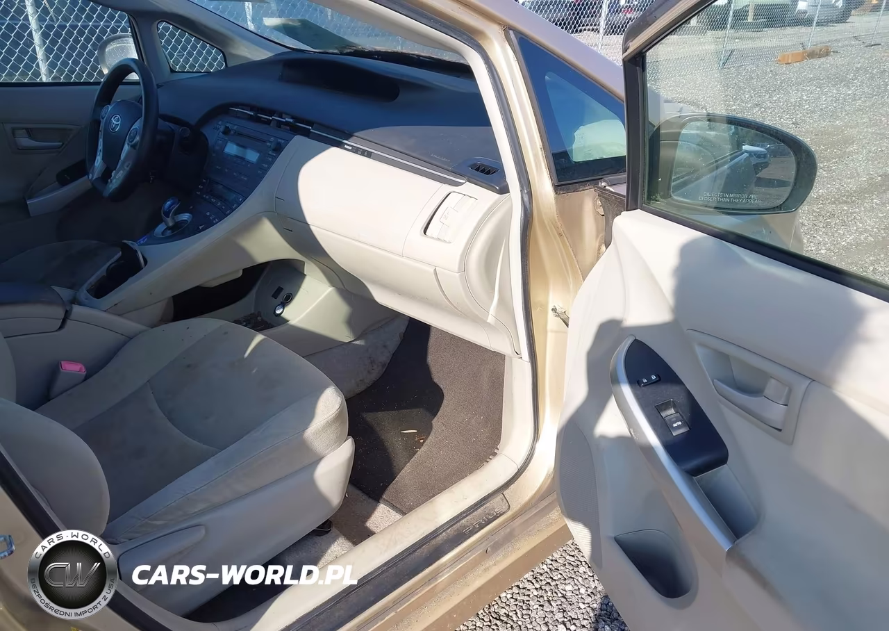 2011 Toyota Prius Two VIN:JTDKN3DU9B1472283 - 5