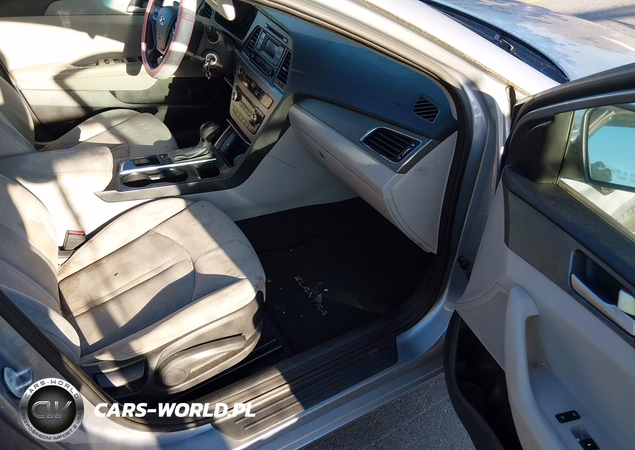 2015 Hyundai Sonata Se VIN:5NPE24AF6FH153925 - 5