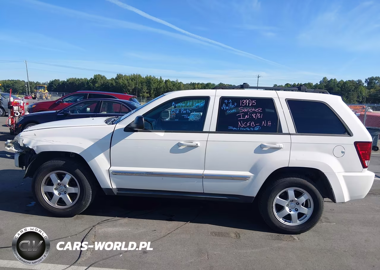 2010 Jeep Grand Cherokee Laredo VIN:1J4PS4GK2AC156283 - 15