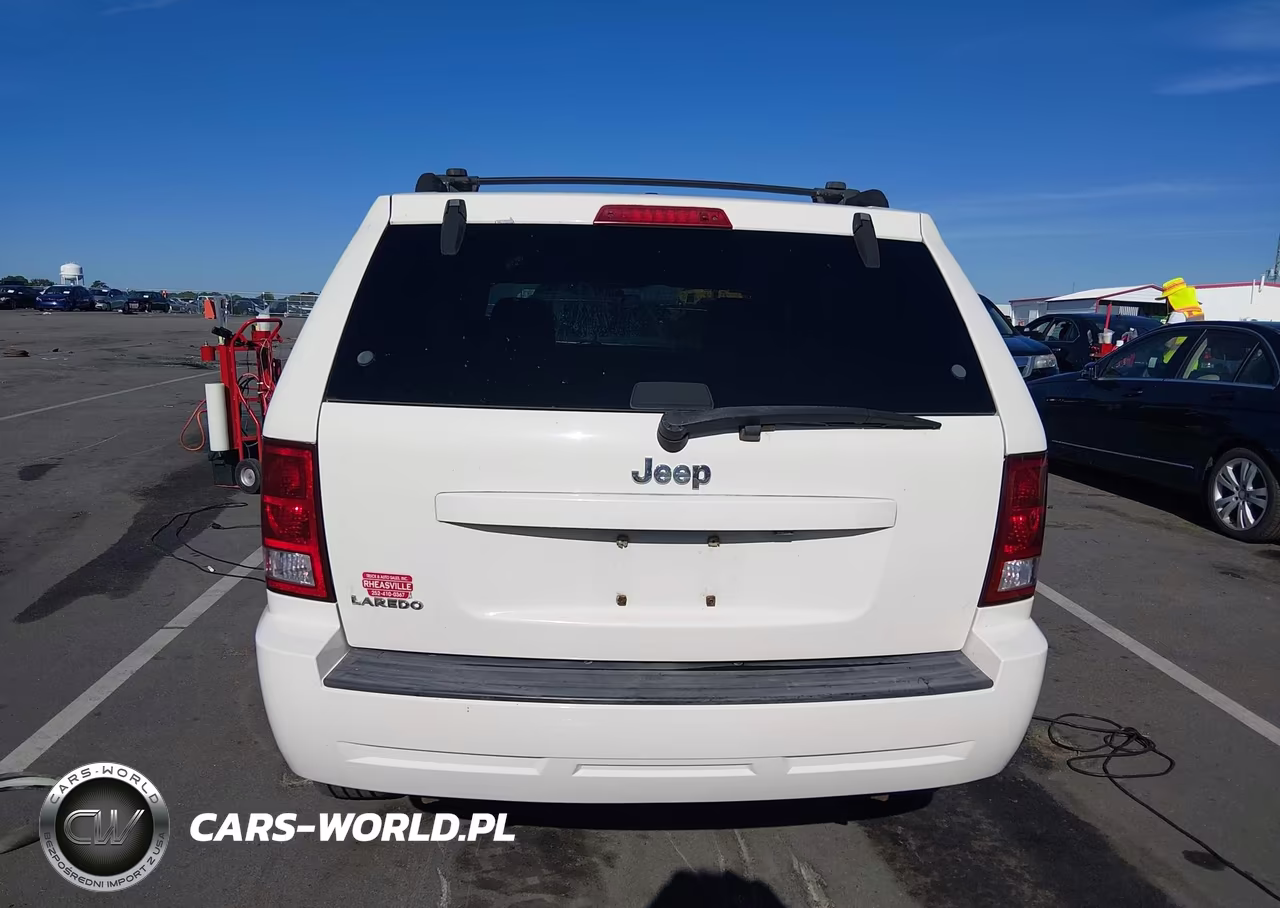 2010 Jeep Grand Cherokee Laredo VIN:1J4PS4GK2AC156283 - 17
