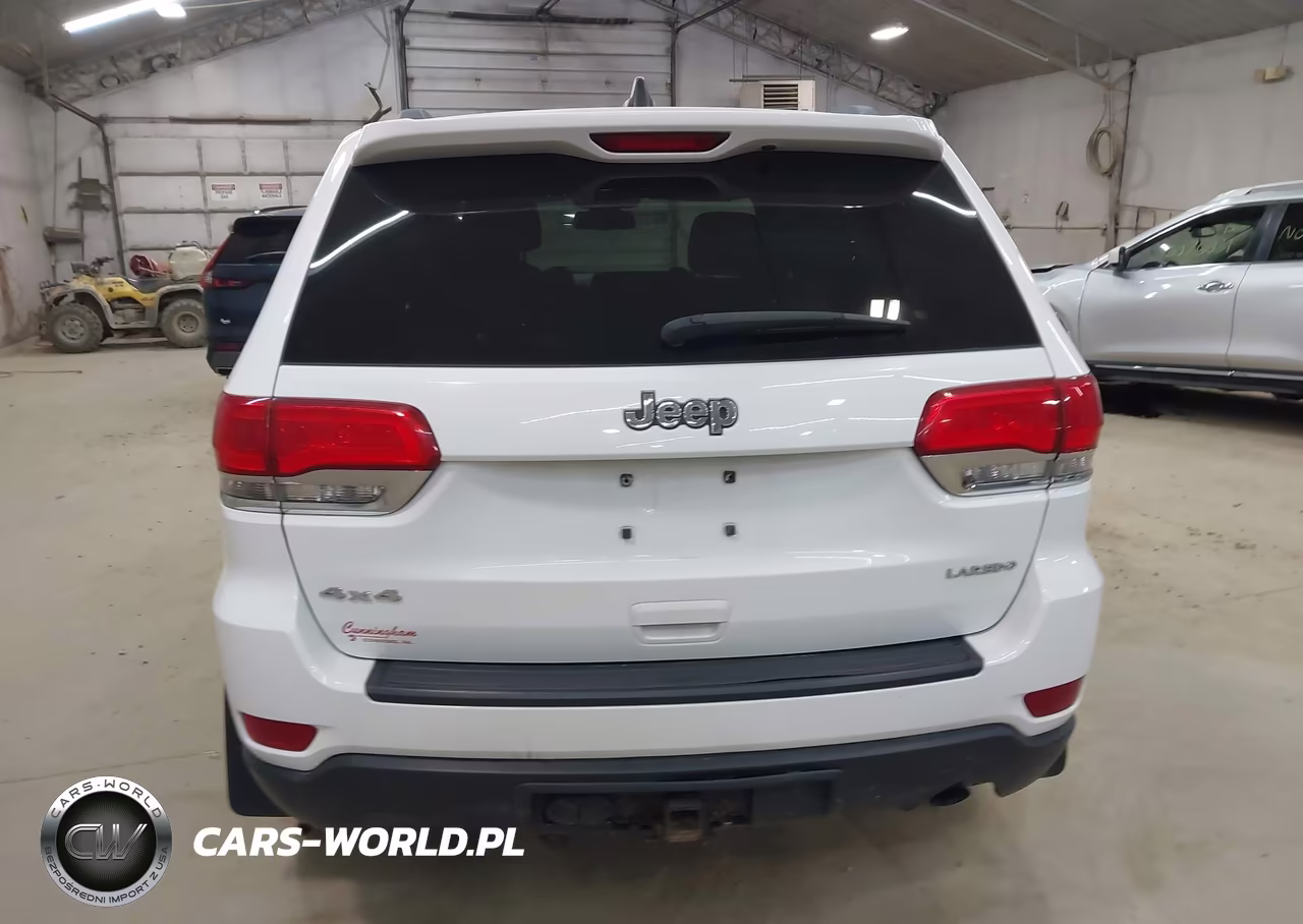 2015 Jeep Grand Cherokee Laredo VIN:1C4RJFAG9FC954823 - 16