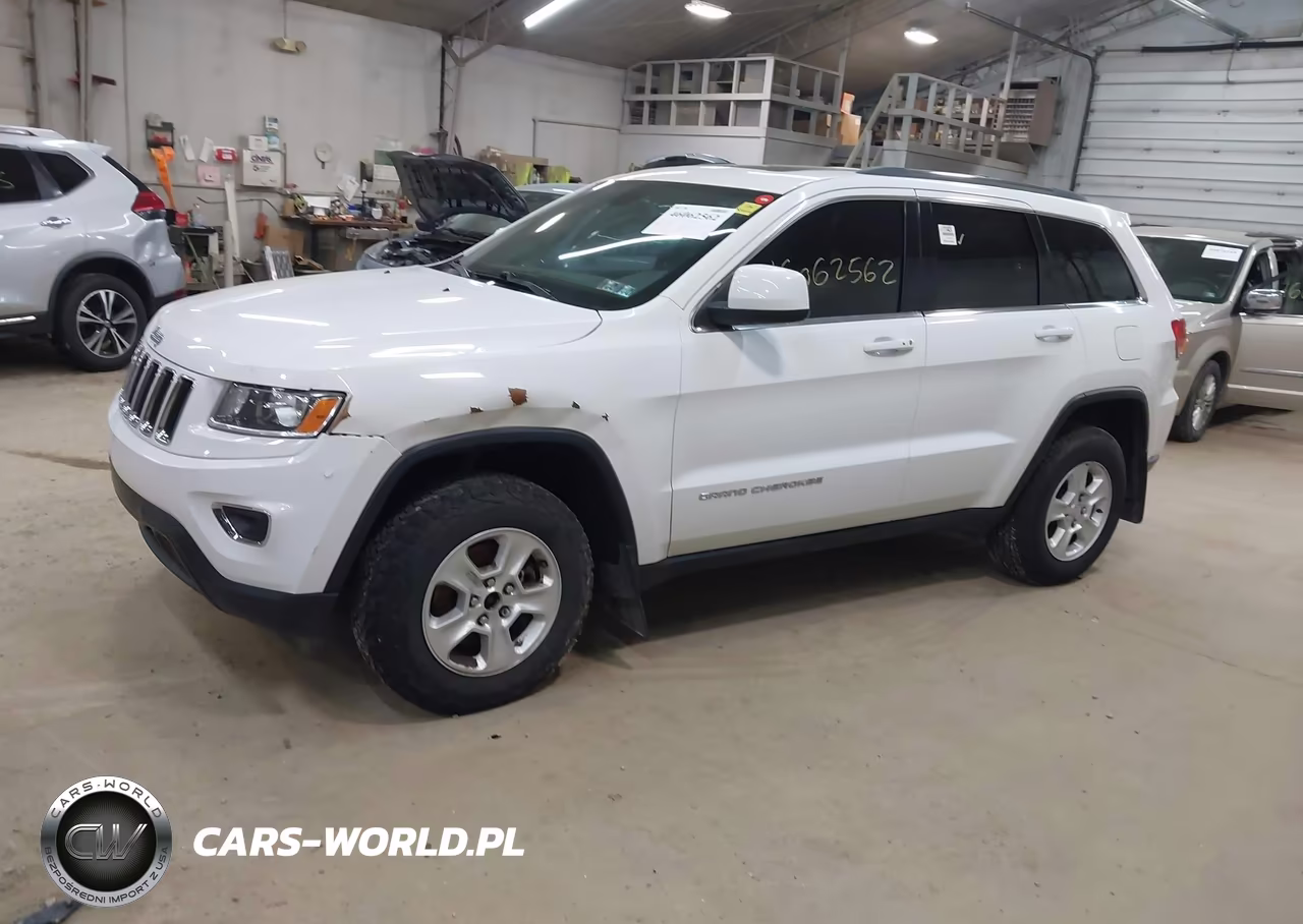 2015 Jeep Grand Cherokee Laredo VIN:1C4RJFAG9FC954823 - 2