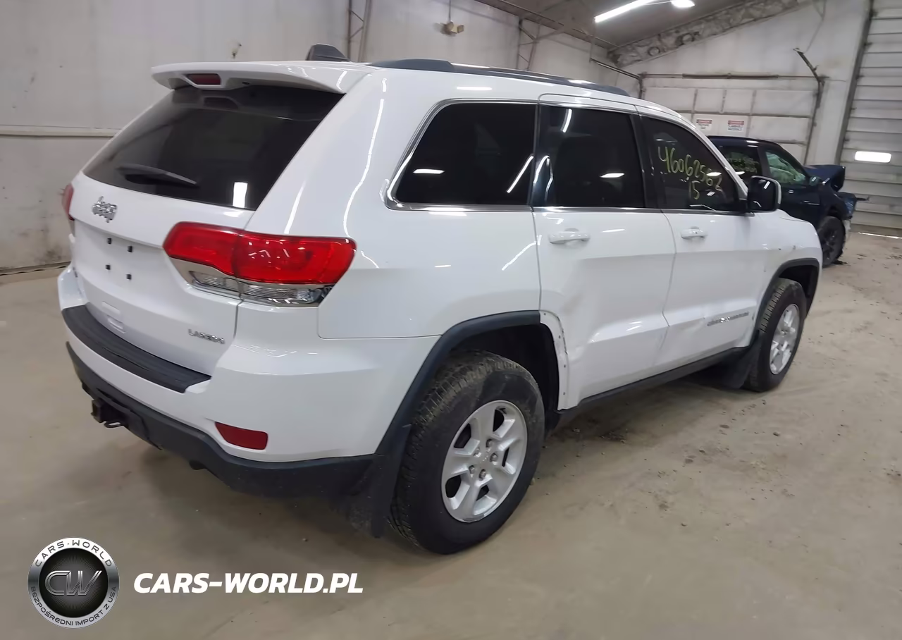 2015 Jeep Grand Cherokee Laredo VIN:1C4RJFAG9FC954823 - 4