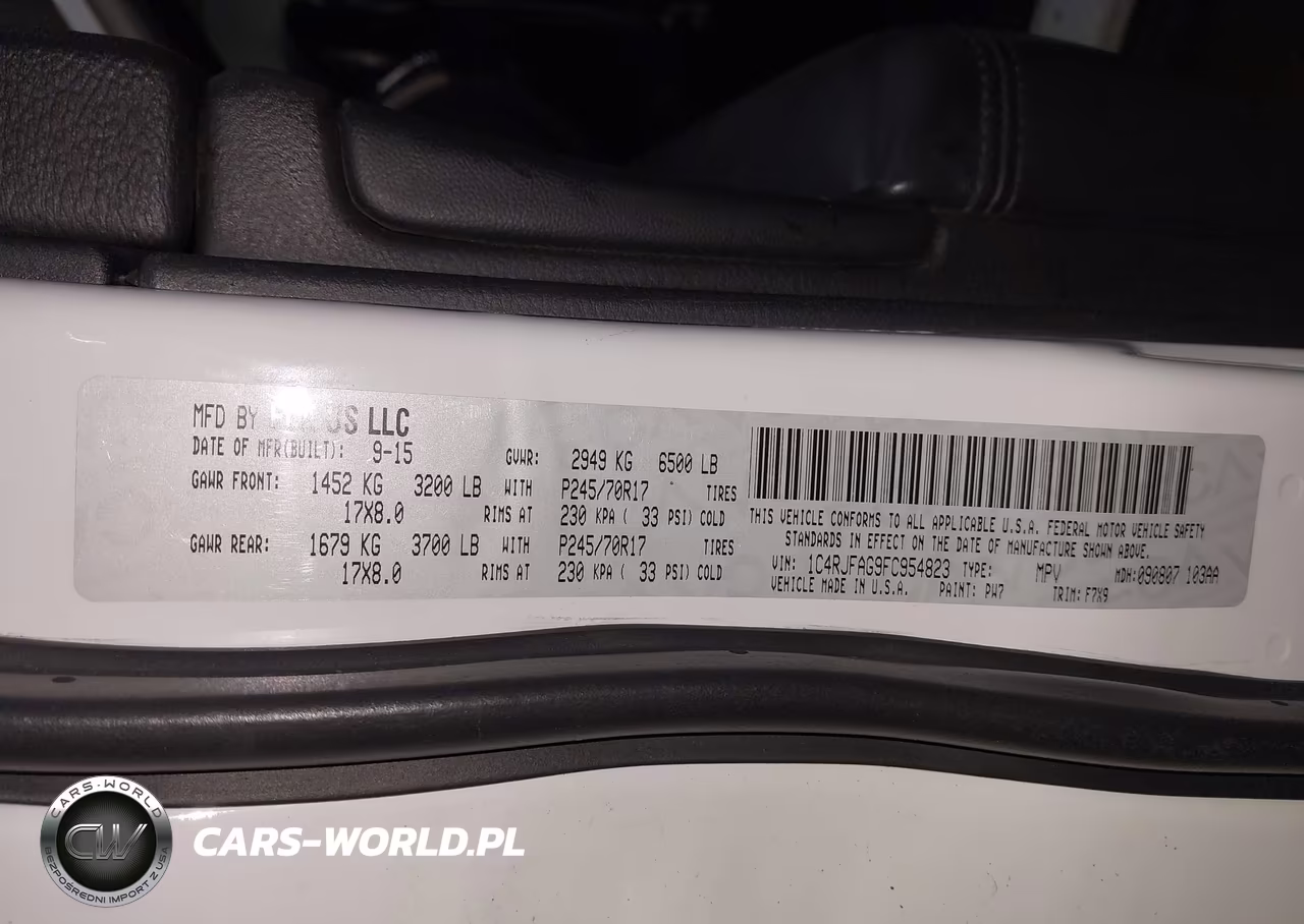 2015 Jeep Grand Cherokee Laredo VIN:1C4RJFAG9FC954823 - 9