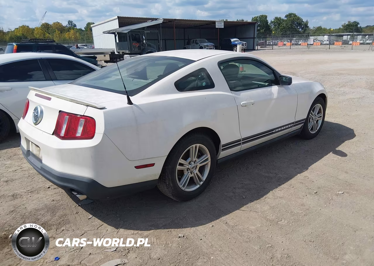 2011 Ford Mustang V6 VIN:1ZVBP8AM0B5115740 - 4