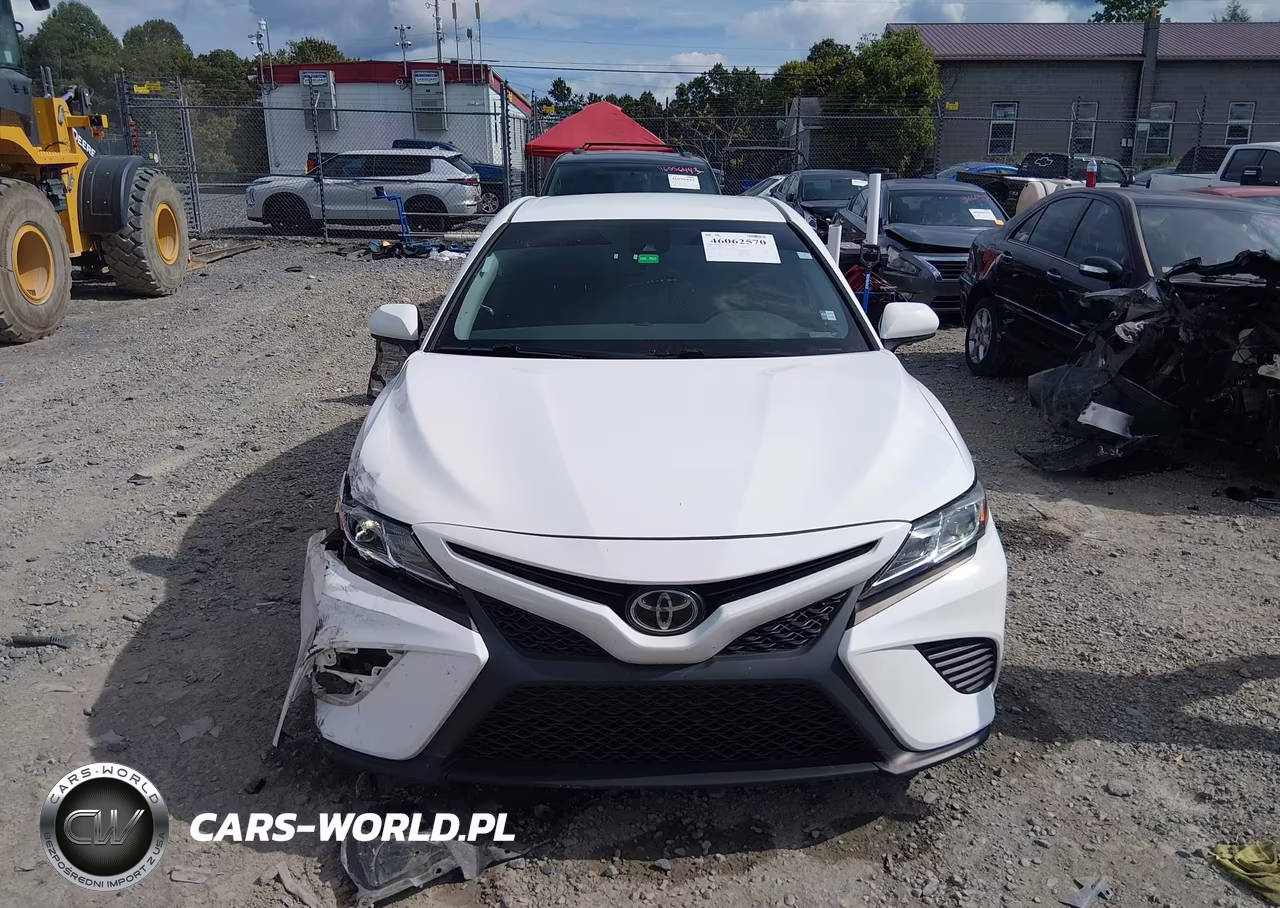 2020 Toyota Camry Se VIN:4T1G11AKXLU924035 - 13
