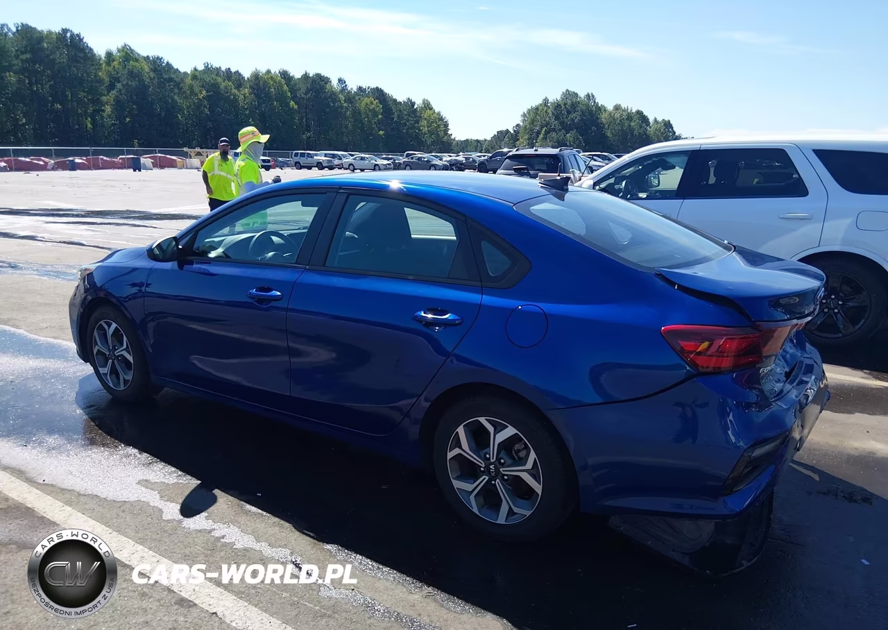 2021 Kia Forte Lxs VIN:3KPF24AD0ME382332 - 3