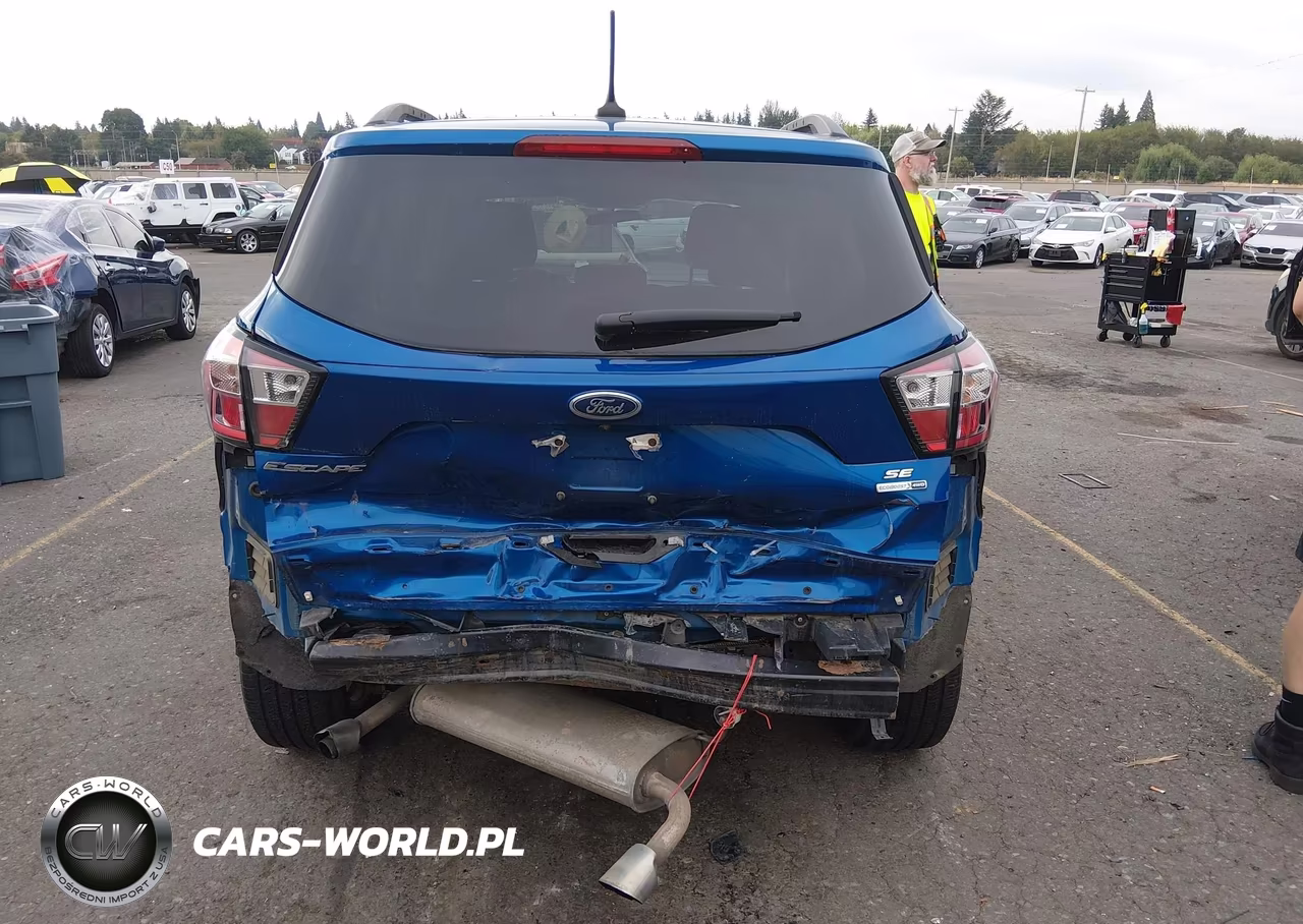 2018 Ford Escape Se VIN:1FMCU9GDXJUA32863 - 17