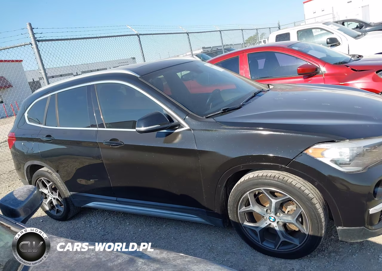 2018 BMW X1 xDrive28I VIN:WBXHT3C39J5L27103 - 13