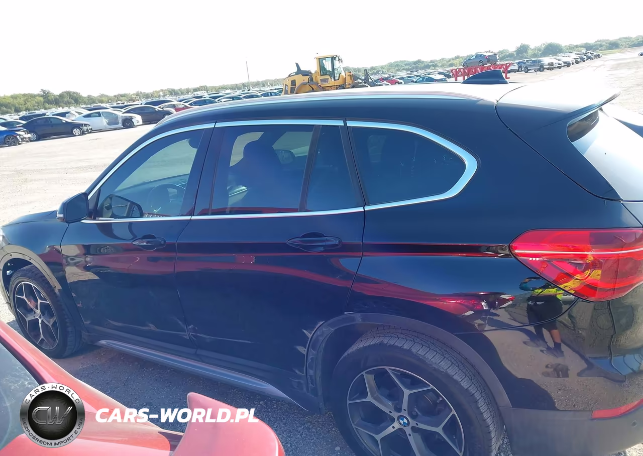 2018 BMW X1 xDrive28I VIN:WBXHT3C39J5L27103 - 14