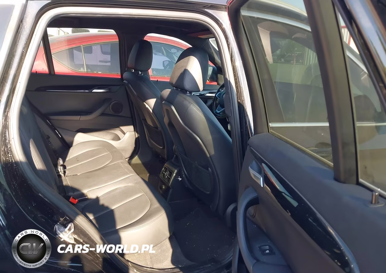 2018 BMW X1 xDrive28I VIN:WBXHT3C39J5L27103 - 8