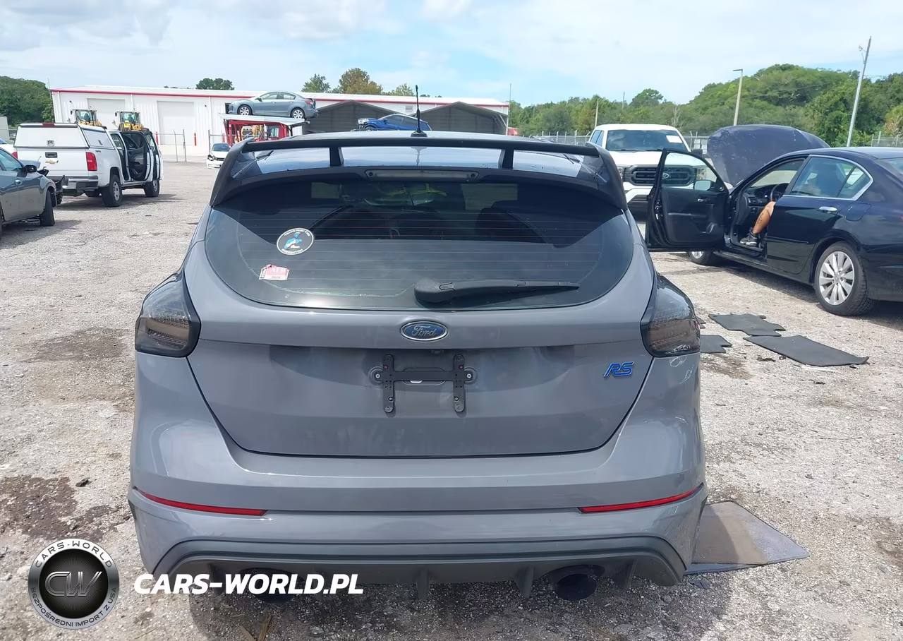 2016 Ford Focus Rs VIN:WF0DP3TH4G4117211 - 16