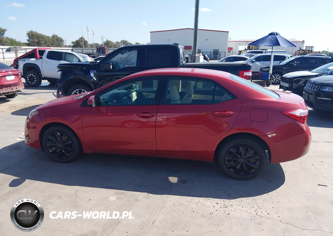 2019 Toyota Corolla Le VIN:5YFBURHE3KP894828 - 13