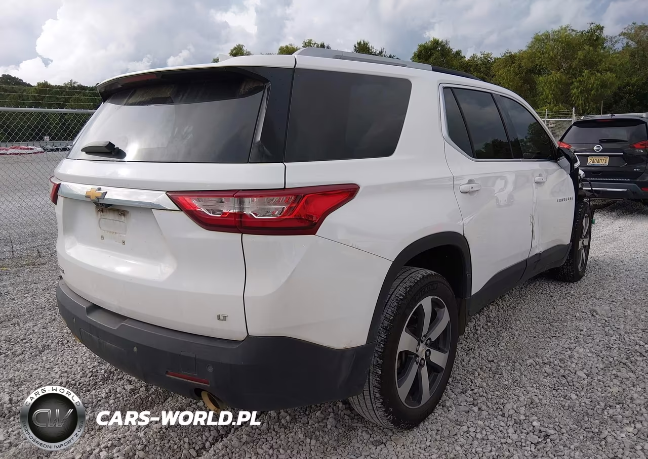 2018 Chevrolet Traverse 3Lt VIN:1GNERHKW0JJ235027 - 4