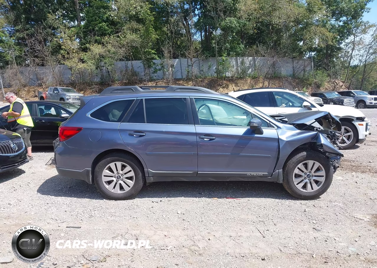 2015 Subaru Outback 2.5I Premium VIN:4S4BSAHC3F3221649 - 13