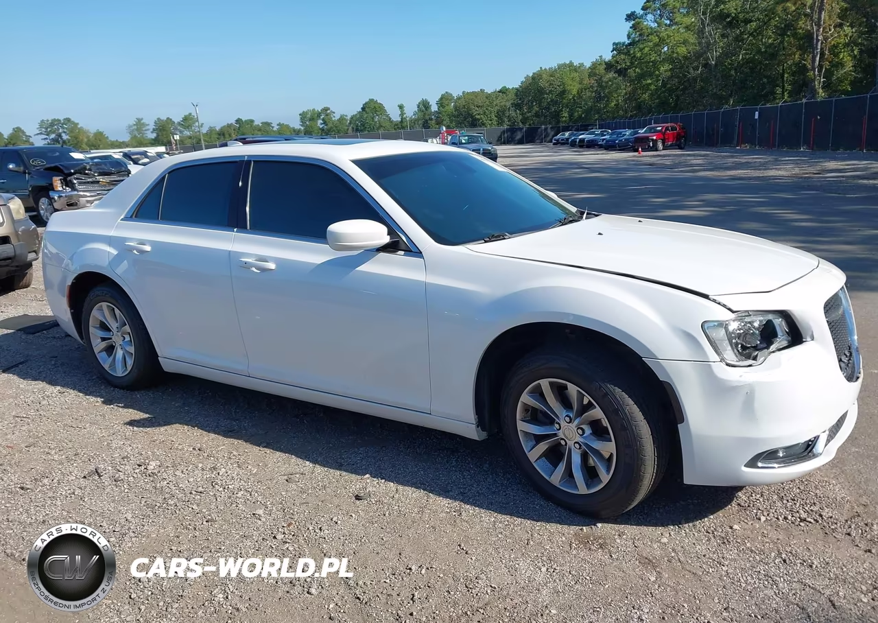2016 Chrysler 300 Limited