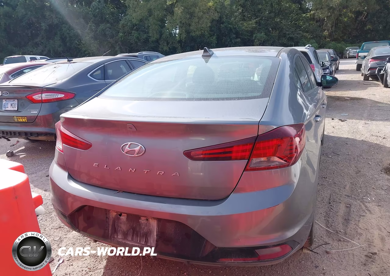 2019 Hyundai Elantra Sel VIN:5NPD84LF1KH441868 - 16
