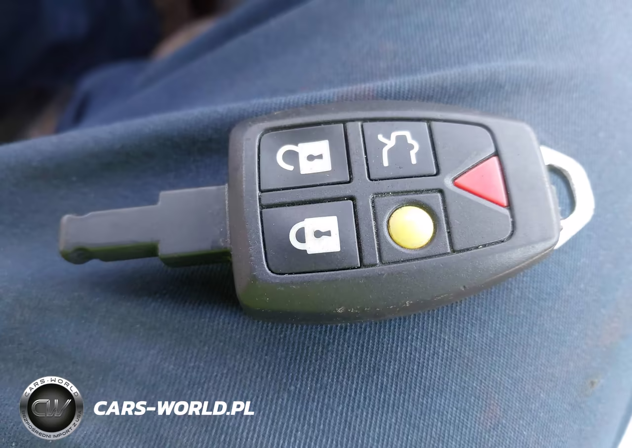2007 Volvo C70 T5 VIN:YV1MC68257J010975 - 11