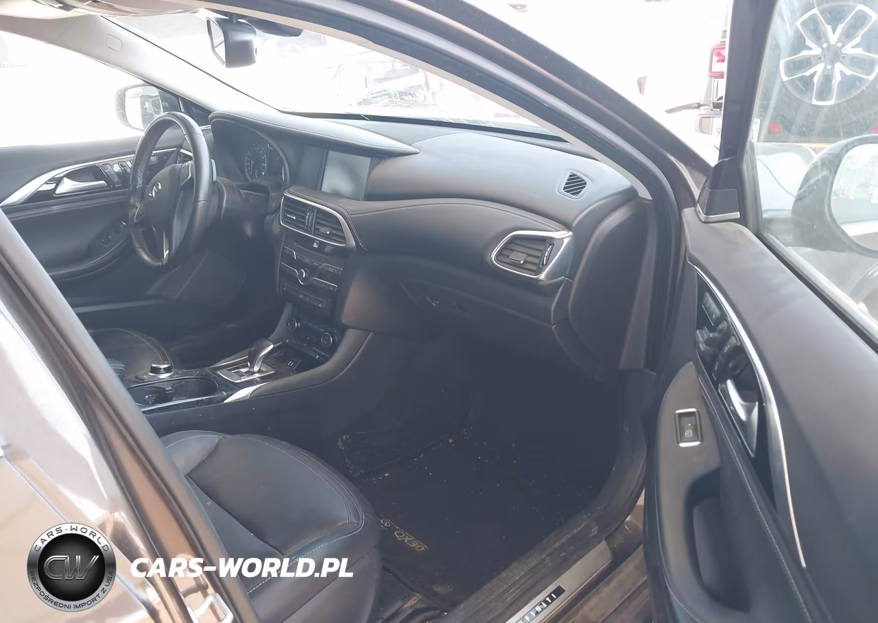 2018 Infiniti Qx30 Premium VIN:SJKCH5CP2JA045316 - 5