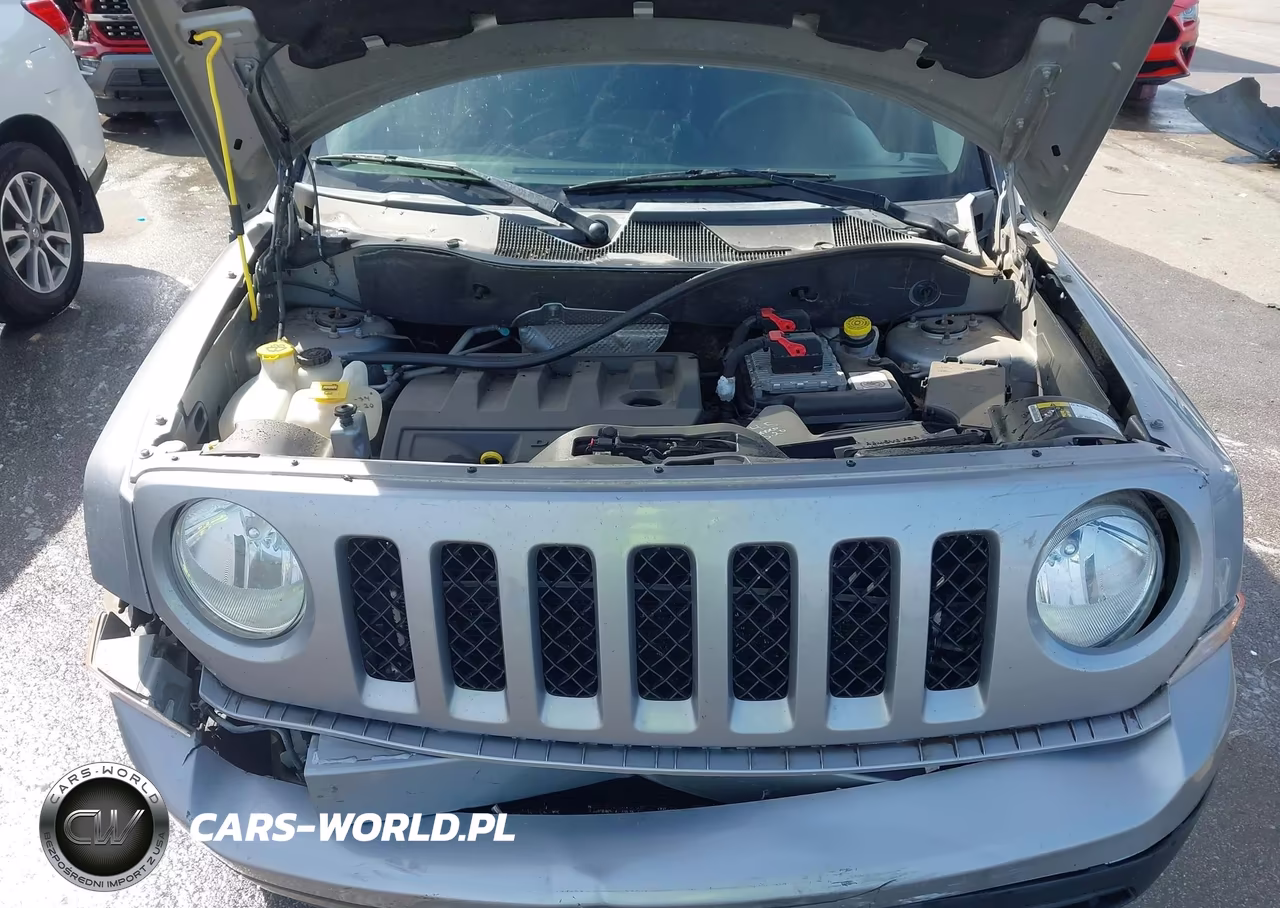 2015 Jeep Patriot Latitude VIN:1C4NJRFB3FD189891 - 10
