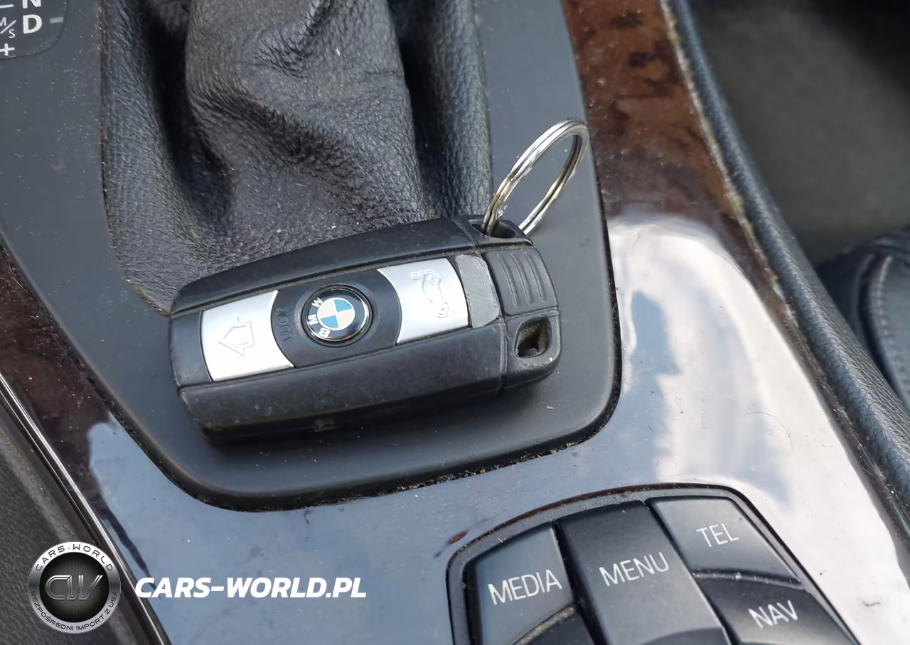 2011 BMW 328I xDrive VIN:WBAPK5G55BNN27056 - 11