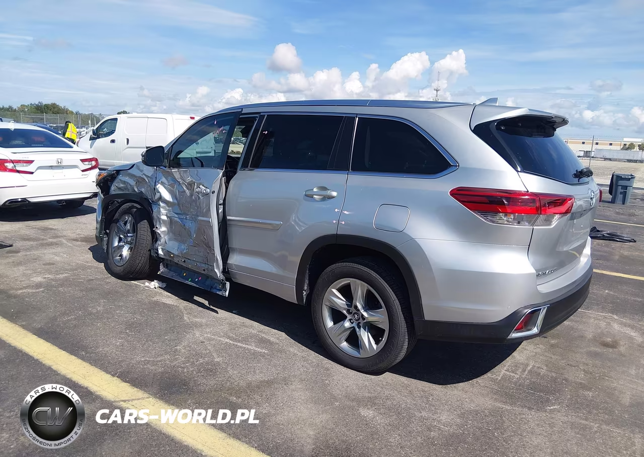 2018 Toyota Highlander Limited VIN:5TDYZRFH2JS243317 - 3