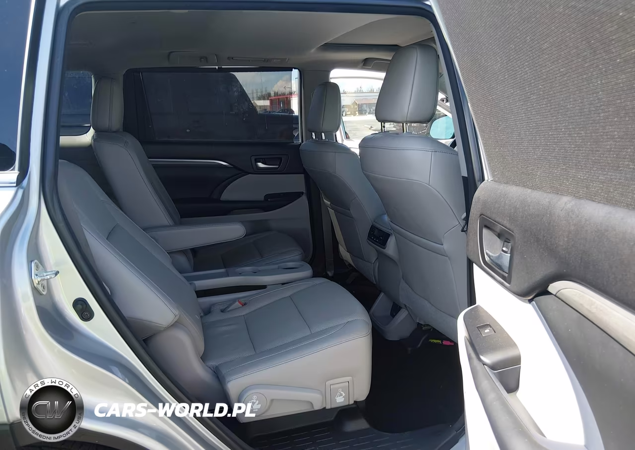 2018 Toyota Highlander Limited VIN:5TDYZRFH2JS243317 - 8