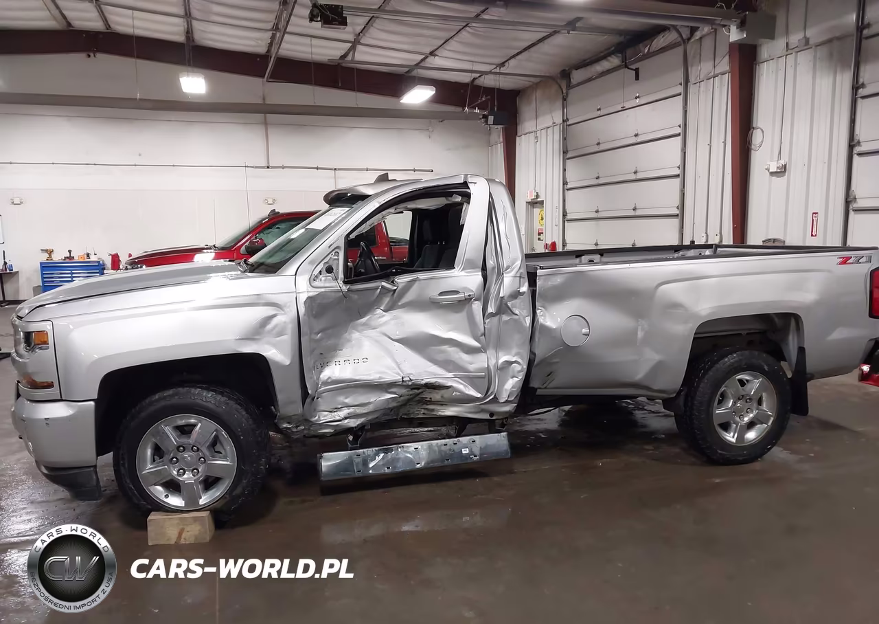 2018 Chevrolet Silverado 1500 2Lt VIN:1GCNKREC0JZ173506 - 15