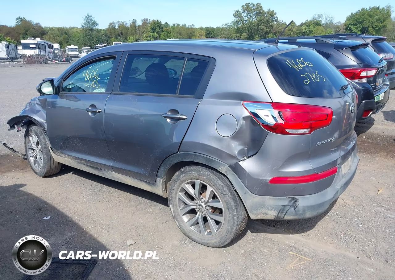 2016 Kia Sportage Lx VIN:KNDPB3AC1G7823735 - 3