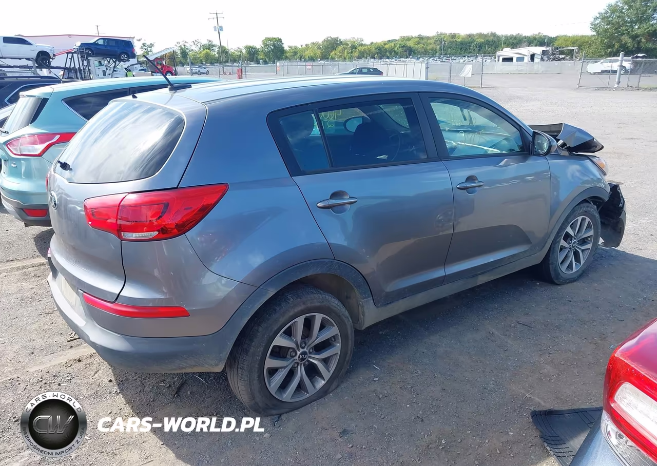 2016 Kia Sportage Lx VIN:KNDPB3AC1G7823735 - 4