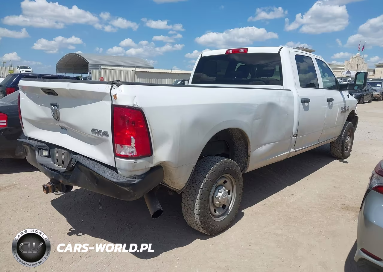 2018 Ram 2500 Tradesman 4X4 8' Box VIN:3C6UR5HL7JG365184 - 4