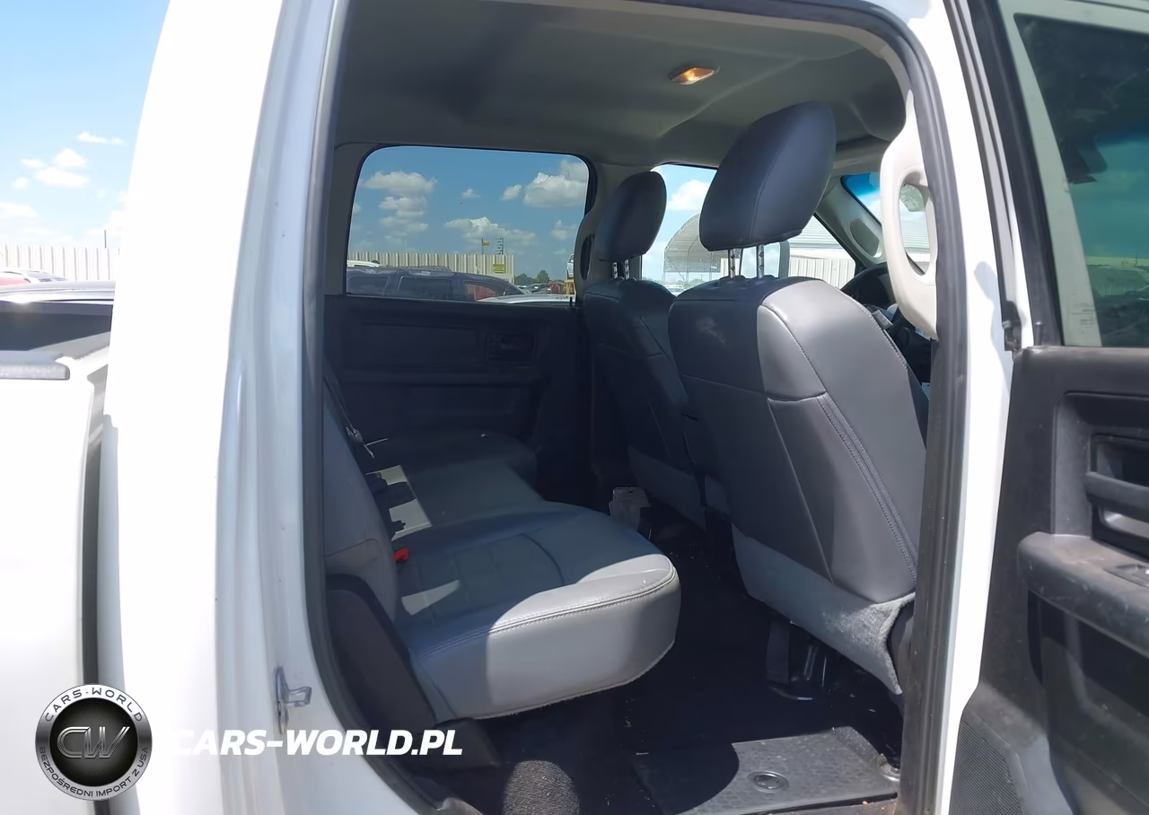 2018 Ram 2500 Tradesman 4X4 8' Box VIN:3C6UR5HL7JG365184 - 8