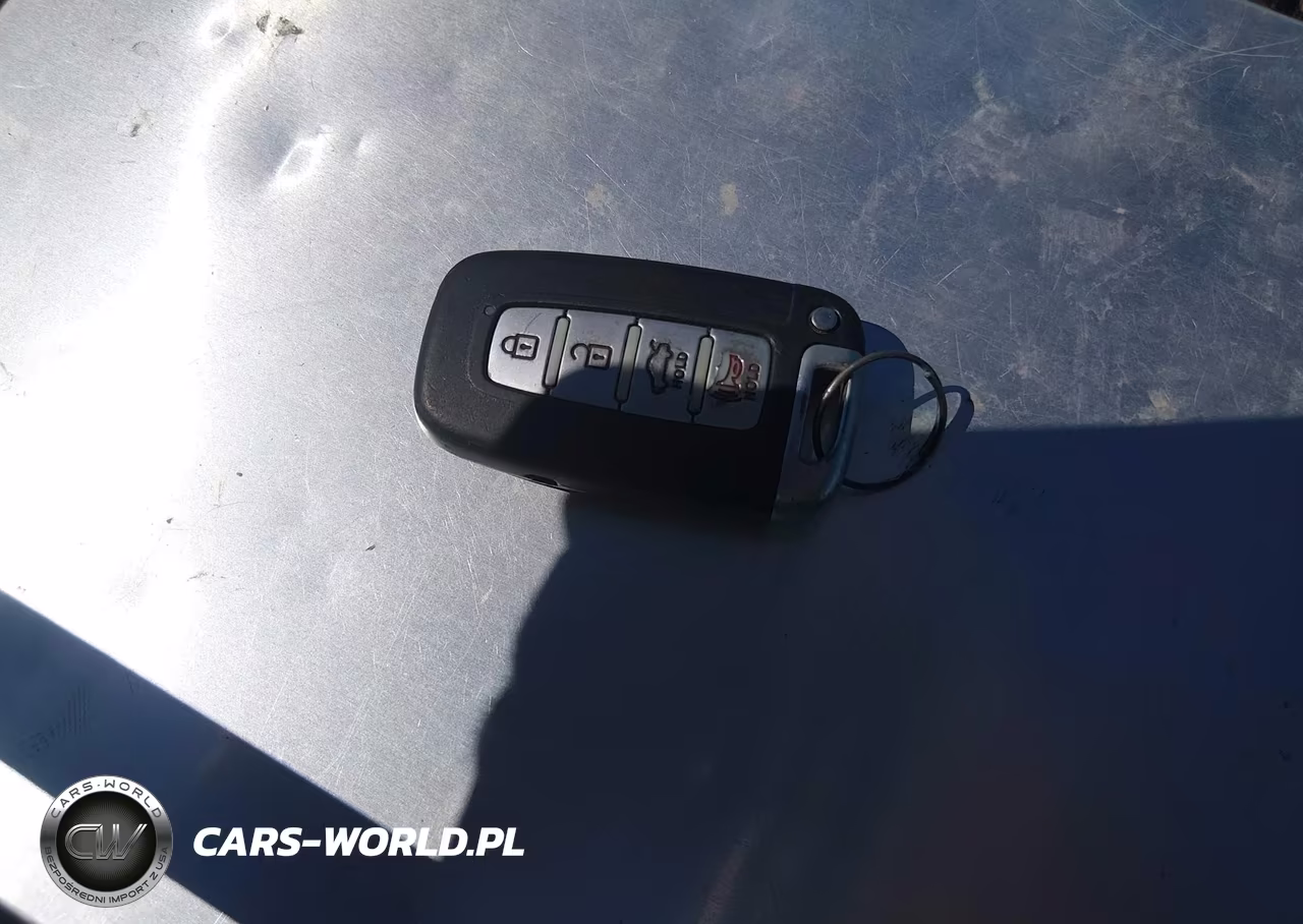 2012 Hyundai Sonata Hybrid VIN:KMHEC4A49CA030825 - 11