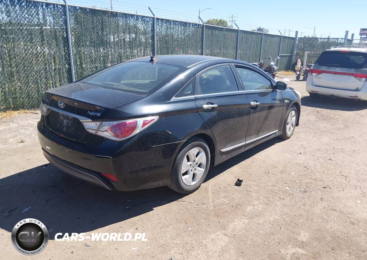 2012 Hyundai Sonata Hybrid VIN:KMHEC4A49CA030825 - 4