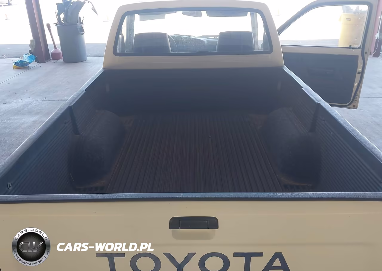 1993 Toyota Pickup 1-2 Ton Short Whlbase Stb VIN:4TARN81A9PZ084836 - 8