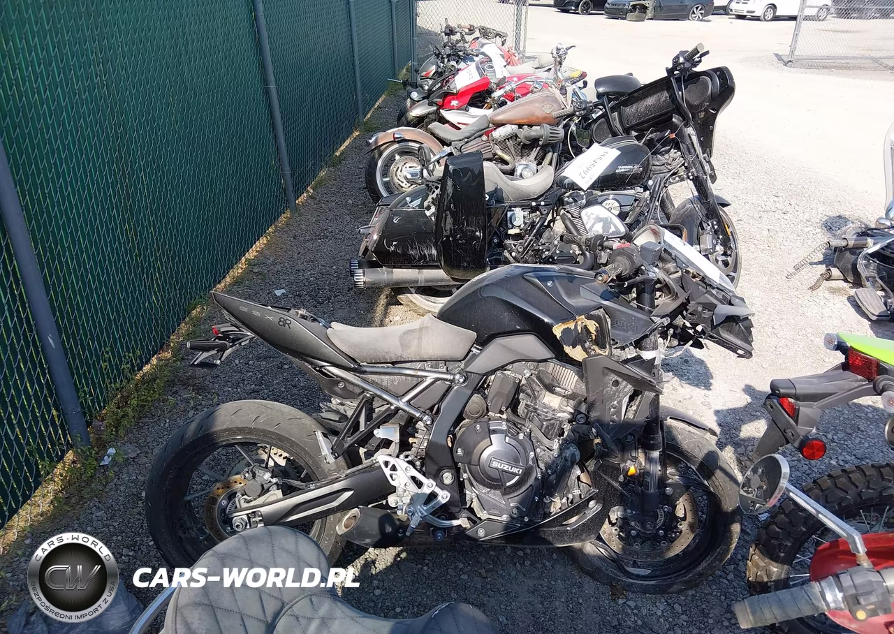 2025 Suzuki Gsx800 F VIN:JS1EM13B1S7102327 - 12